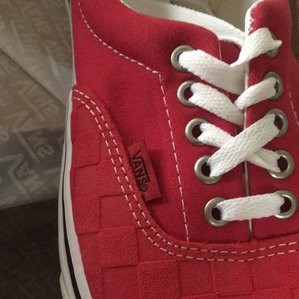 VANS ERA Skateboard Low Top Sneakers Shoes Men 9.5 Women 11 Red Vegan Suede - Picture 9 of 9